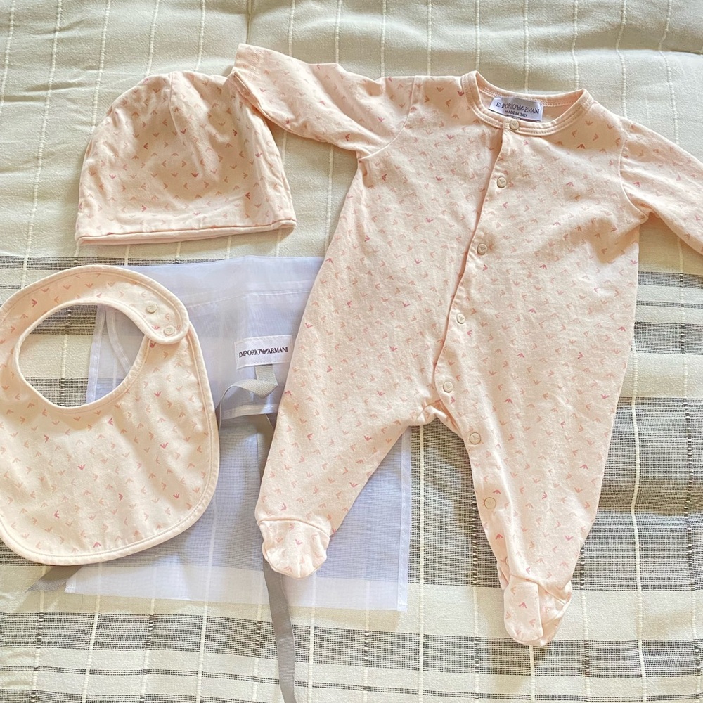 Brand new Emporio Armani baby set, never worn